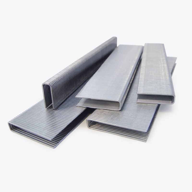 Box of 30mm galvanised 90 series staples – 5000 count for timber, fencing, and building use.