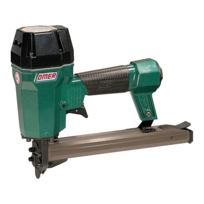 Omer CF15 corrugated fastener tool – compact pneumatic tool for strong timber-to-timber wood joining in joinery and furniture work.
