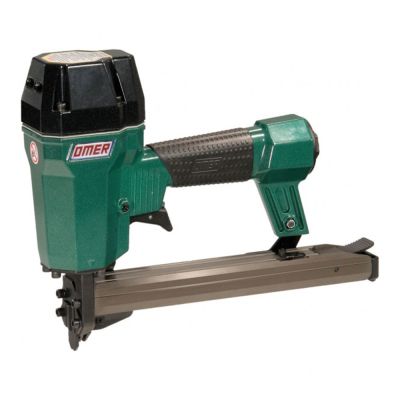 Omer CF15 corrugated fastener tool – compact pneumatic tool for strong timber-to-timber wood joining in joinery and furniture work.